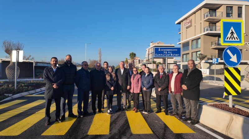 İzmir Büyükşehir Belediyesi’nin Güzelbahçe’de sahildeki trafik sıkıntısına son verecek 75.