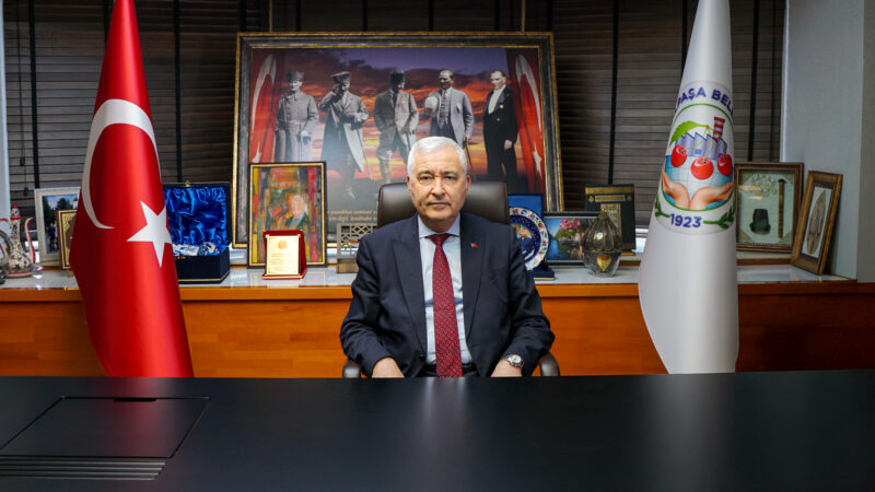 Kemalpaşa Belediye Başkanı Mehmet Türkmen, 2026 yılı dolayısıyla bir kutlama
