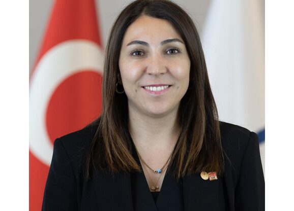 Yeni yılın; demokrasiye, adalete ve eşitliğe olan inancımızı güçlendirdiği, dayanışmanın