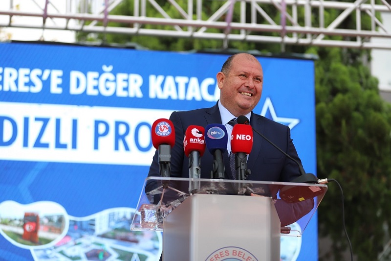 Menderes Belediye Başkanı İlkay Çiçek’in göreve gelmesinin ardından hizmetlerin
coştuğu Menderes’te