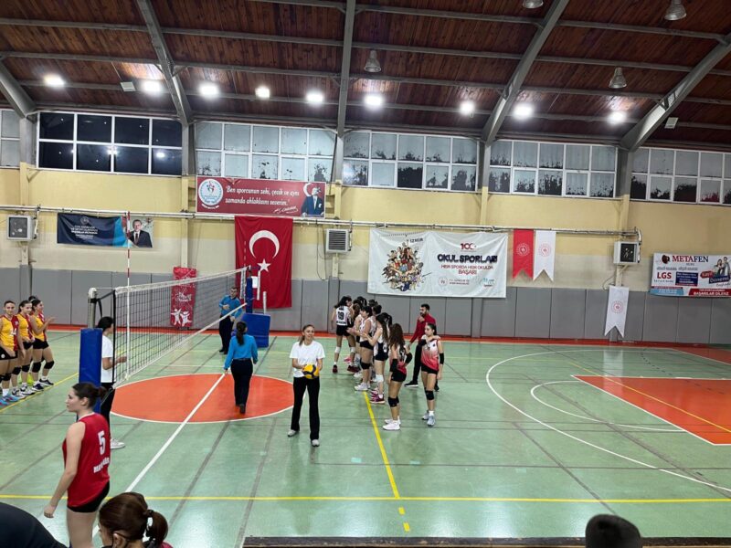 Çiğli Belediyesi Spor Kulübü’nün altyapı voleybol takımları; Küçük Kızlar, Yıldız