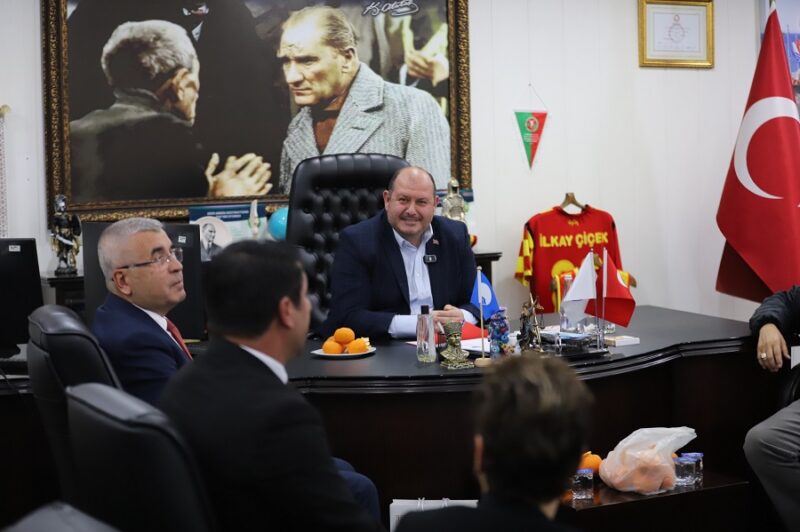 Menderes Belediyesi’nin ev sahipliğinde düzenlenecek İzmir Muhtarlar Federasyonu
Çalıştayı Türkiye’nin dört