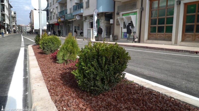 İzmir Büyükşehir Belediyesi, Seferihisar’ın ana arterlerinden Şehit General Temel Cingöz