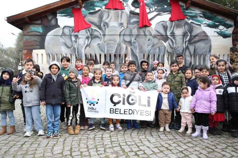 Çiğli Belediyesi, yarıyıl tatilinde çocukları ve ailelerini unutmadı. Kadınlar ve