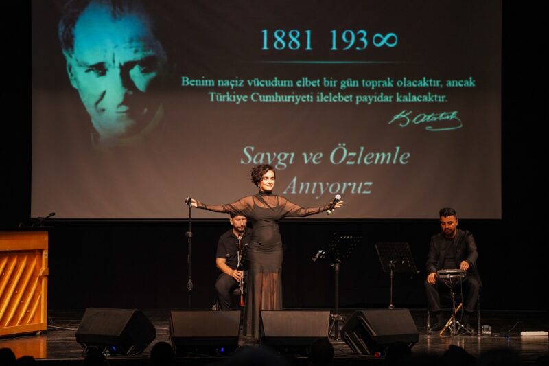 Gaziemir Belediyesi, 2025 yılında 16 konser, 26 tiyatro, 11 seminer,