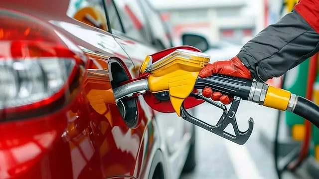 Brent petrol fiyatları ve döviz kurundaki dalgalanmalar akaryakıt fiyatlarını etkilemeye