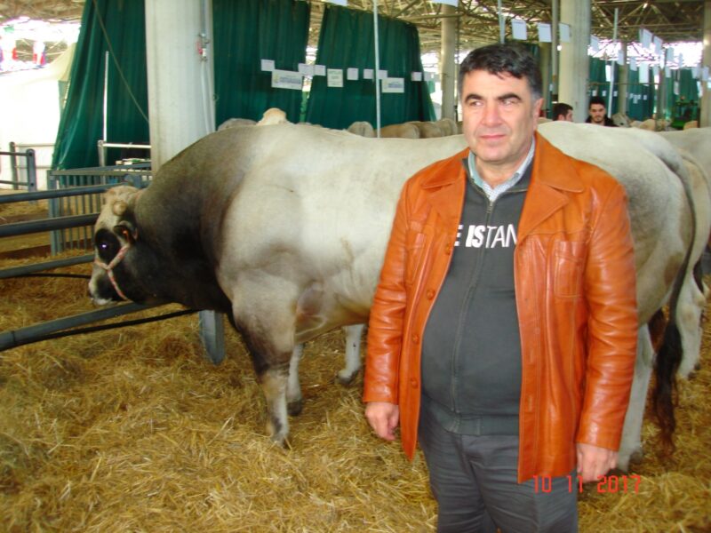 
Türkiye’nin Et Sorununa 2 Yıllık Çözüm: “Anaborapi Piemontese Projesiyle Et