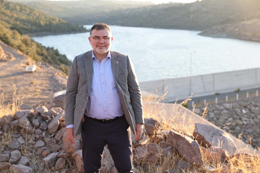 
AK Parti İzmir İl Başkanı Bilal Saygılı, suyla ilgili açıklamalar