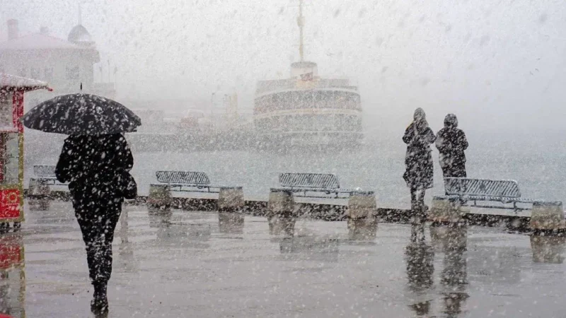 İstanbul’da beklenen kar yağışı, kentin kuzey ve batı bölgeleri ile