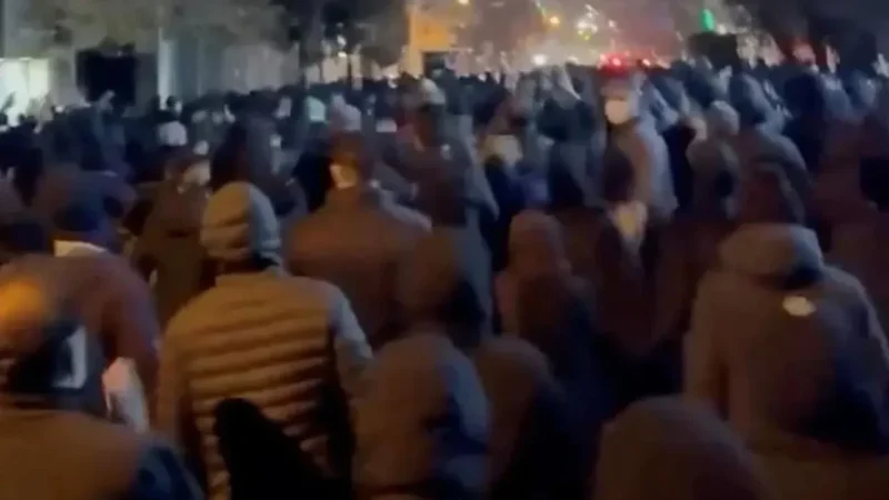 İnsan hakları örgütlerine göre İran’da iki haftadır süren hükümet karşıtı