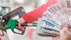 Brent petrol fiyatlarındaki dalgalanma, akaryakıt fiyatlarını etkilemeye devam ediyor. Motorinin