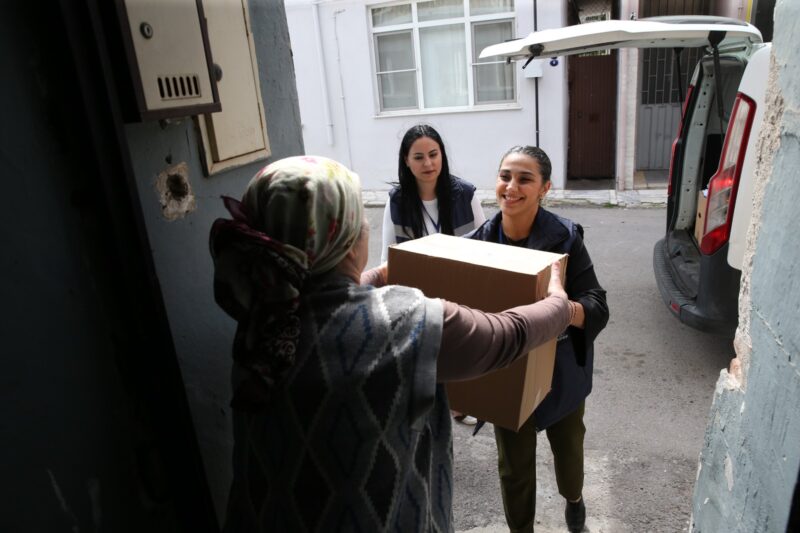 Çiğli Belediyesi, 2026 yılına dar gelirli aileler için hayata geçirdiği
