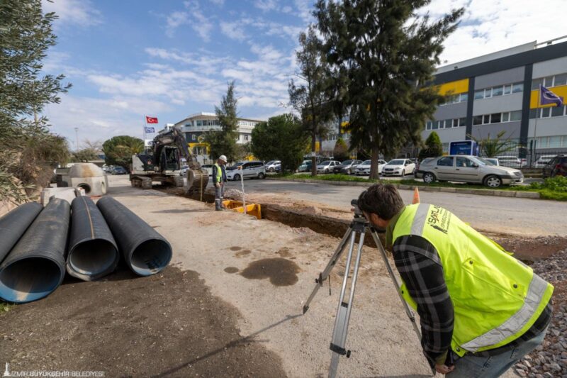 İZSU, 2026’da 12 ilçede 50 kilometre yağmur suyu hattı ve