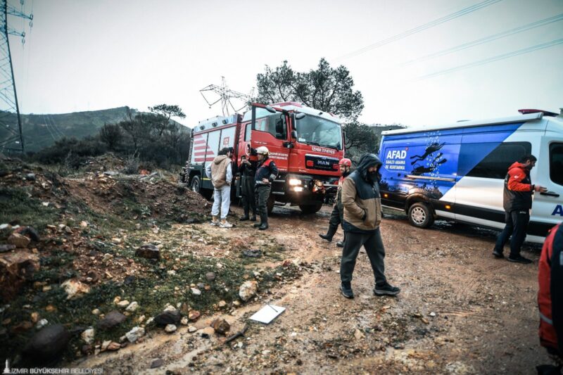 İzmir’de etkili olan sağanak yağışların yol açtığı sel ve su