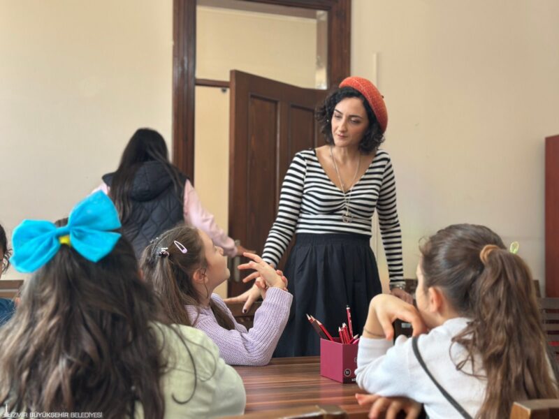 İzmir Büyükşehir Belediyesi tarafından çocukların duygusal ve sosyal gelişimlerini desteklemek
