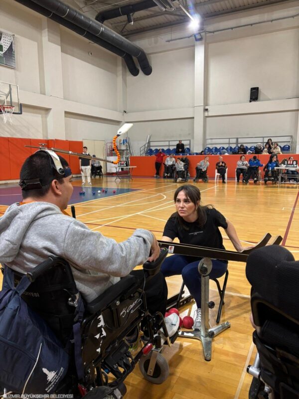 İzmir Büyükşehir Belediyesi Boccia Takımı sporcuları, Boccia İzmir İl Turnuvası’nda