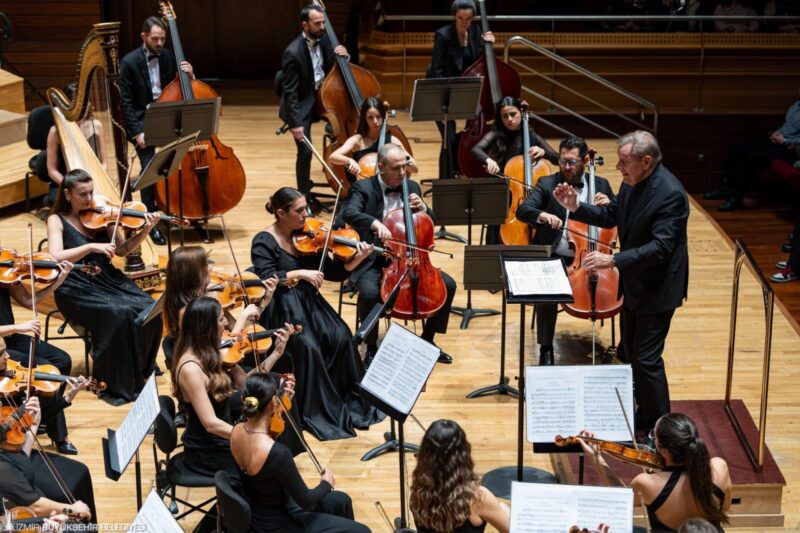 İzmir Oda Orkestrası, Ahmed Adnan Saygun Sanat Merkezi’nde klasik batı