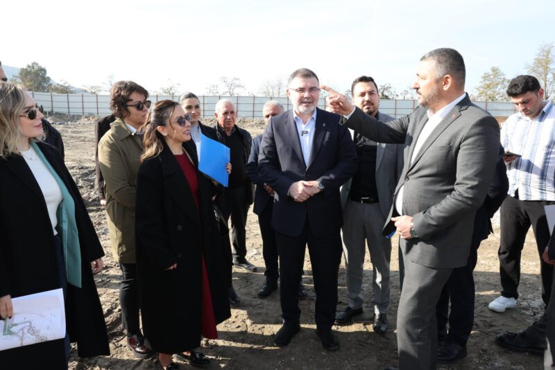 AK Parti İzmir İl Başkanı Bilal Saygılı, Selçuk’taki Efes Ziyaretçi