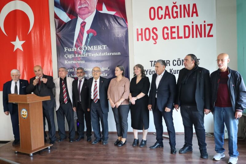 Çağdaş Çiğli Kanserle Mücadele ve Sosyal Yardımlaşma Derneği tarafından çocuklar