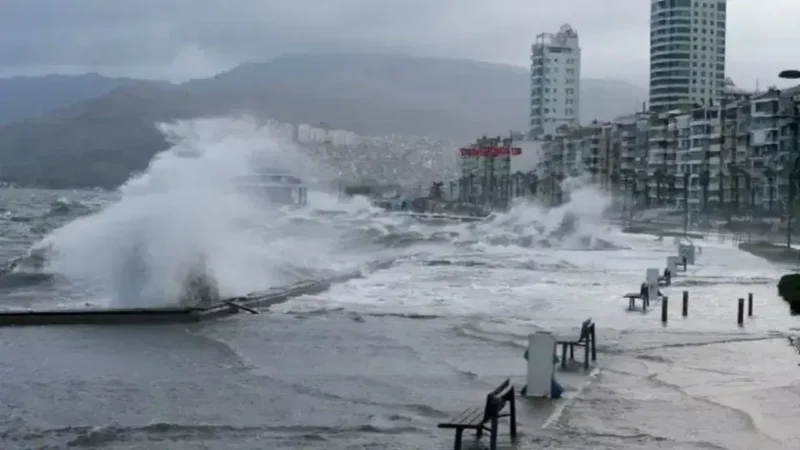 Doğu Akdeniz için fırtına uyarısında bulunuldu.