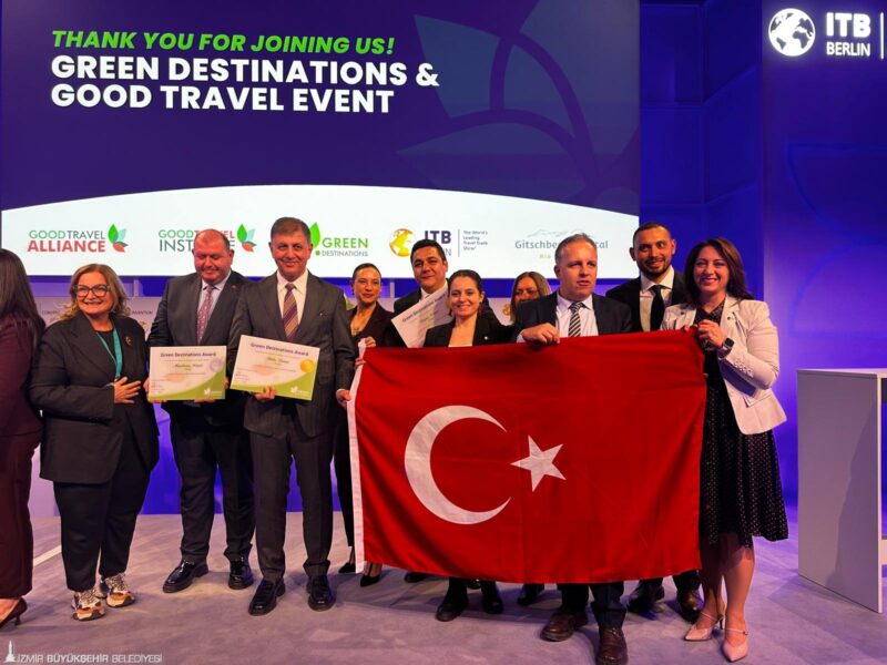 İzmir Büyükşehir Belediyesi ve ilçe belediyelerinin işbirliği, kenti uluslararası arenada