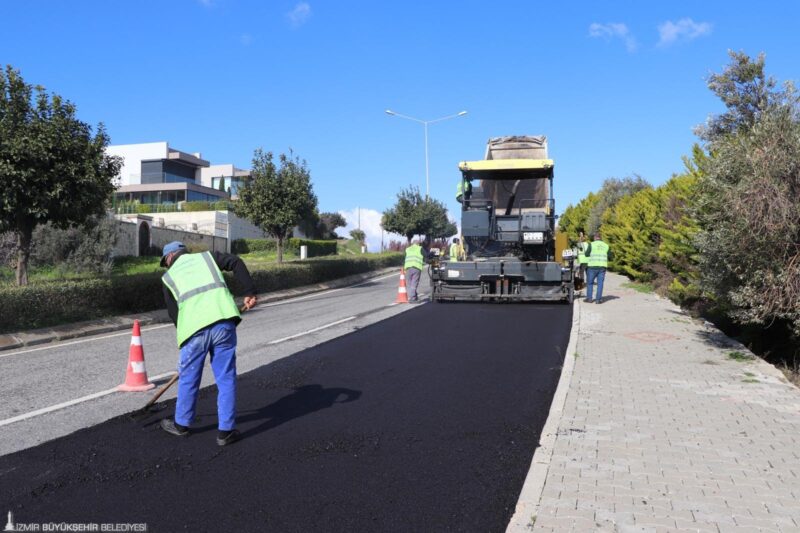 İzmir Büyükşehir Belediyesi, kentte daha konforlu ve güvenli ulaşım sağlamak