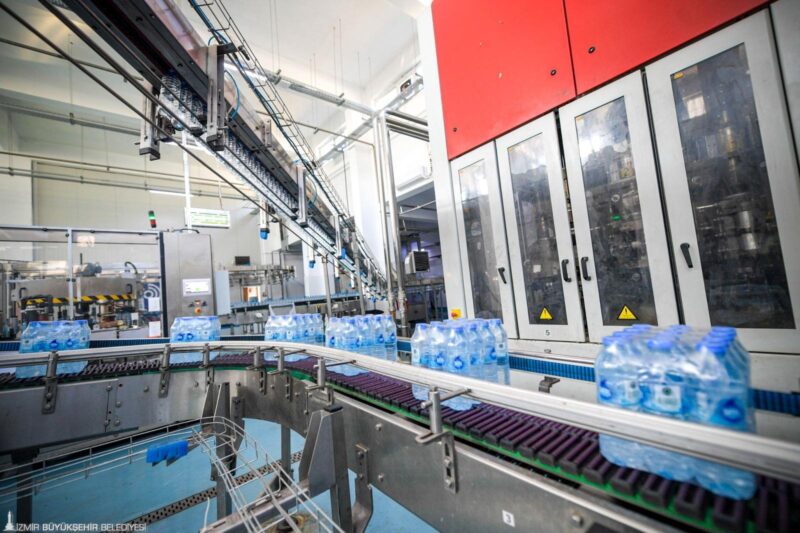 İzmir Büyükşehir Belediyesi iştiraki İzdoğa tarafından işletilen Şaşal Su Fabrikası’nda