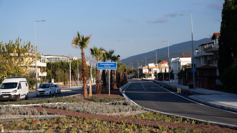 İzmir Büyükşehir Belediyesi, son iki yılda kentin ulaşım altyapısını güçlendirecek