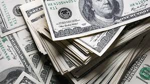 İstanbul Kapalıçarşı'da 43,9910 liradan alınan dolar 43,9930 liradan, 51,1530 liradan