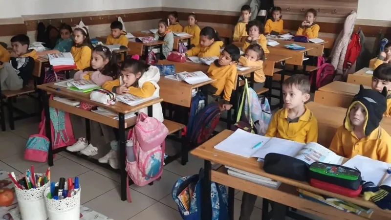Türkiye genelinde ilk ve ortaöğretim kurumlarında eğitim gören yaklaşık 18