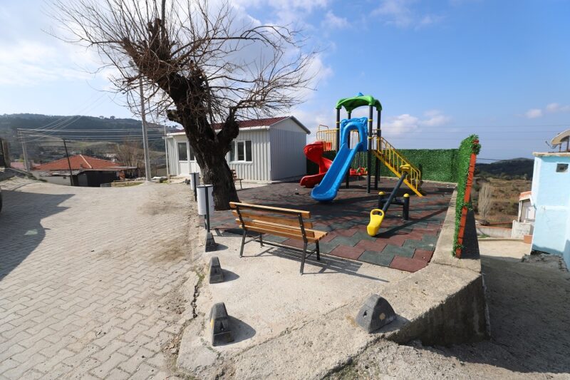 Menderes Belediyesi’nde eskiyen ve geçtiğimiz aylarda afetten etkilenmiş olan Efemçukuru