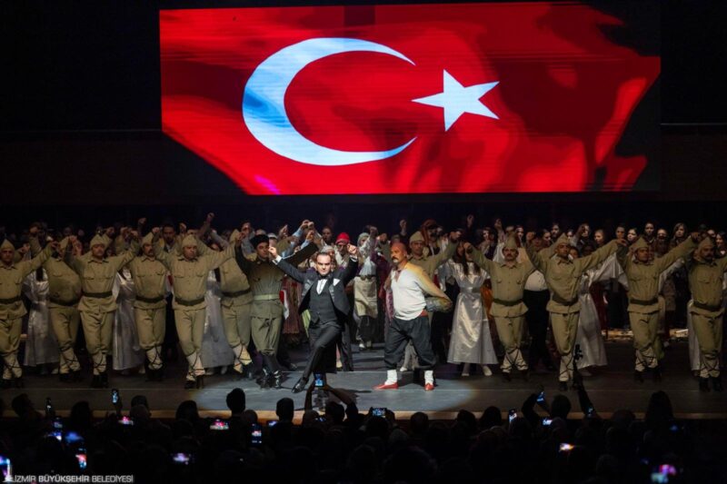 İzmir Büyükşehir Belediyesi tarafından 18 Mart Çanakkale Zaferi ve Şehitleri
