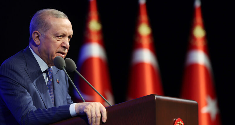 Recep Tayyip Erdoğan başkanlığındaki Cumhurbaşkanlığı Kabinesi bugün Beştepe’de kritik gündemle