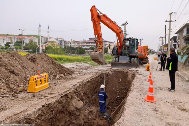 İZSU’nun Bergama’da başlattığı kapsamlı yatırımlarla hem yağmur suyu altyapısı güçleniyor