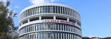Bolu Belediyesi’ne gece saat 02.00’de düzenlenen operasyonda Belediye Başkan Yardımcısı