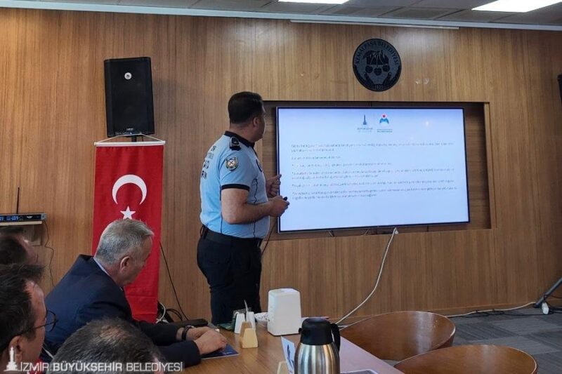 İzmir’de zabıta birimleri tek çatı altında koordinasyonu güçlendirme kararı aldı;