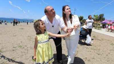 Menderes Belediyesi’nin düzenleyeceği 15. Geleneksel Uçurtma Şenliği 10 Mayıs Pazar