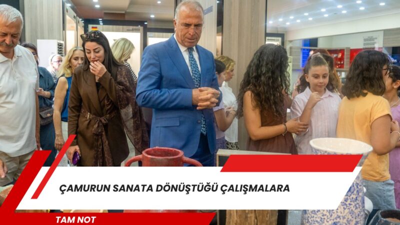 
Gaziemir Belediyesi’nin seramik kursiyerlerinin yıl boyunca hazırladığı eserler, düzenlenen yıl