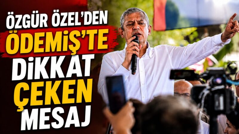 CHP Grup Başkanı Özgür Özel, İzmir'in Ödemiş ilçesinde vatandaşlarla bir