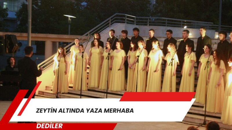 
İzmir Büyükşehir Belediyesi Ahmed Adnan Saygun Sanat Merkezi'nin anıtsal zeytin