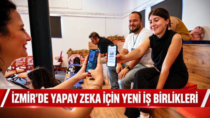 İzmir Teknoloji’nin katkılarıyla İzLab Dijital Deneyim Merkezi’nde düzenlenen “Açık Kaynak